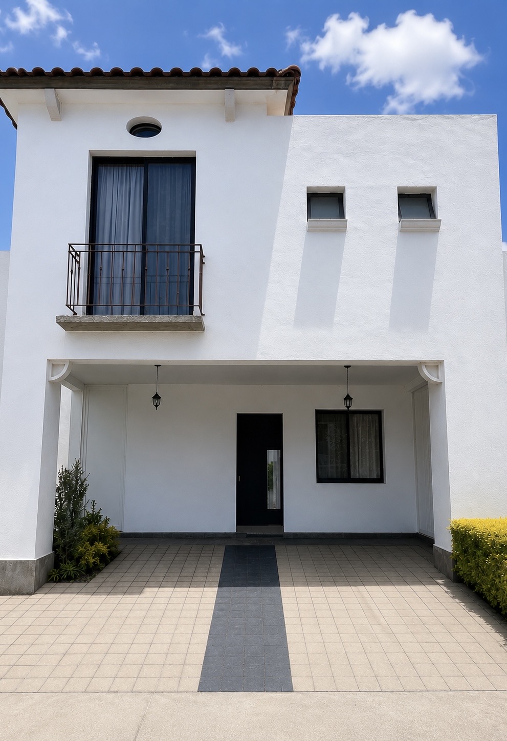 Cuarto en Juriquilla en San Isidro — $10,000/mes